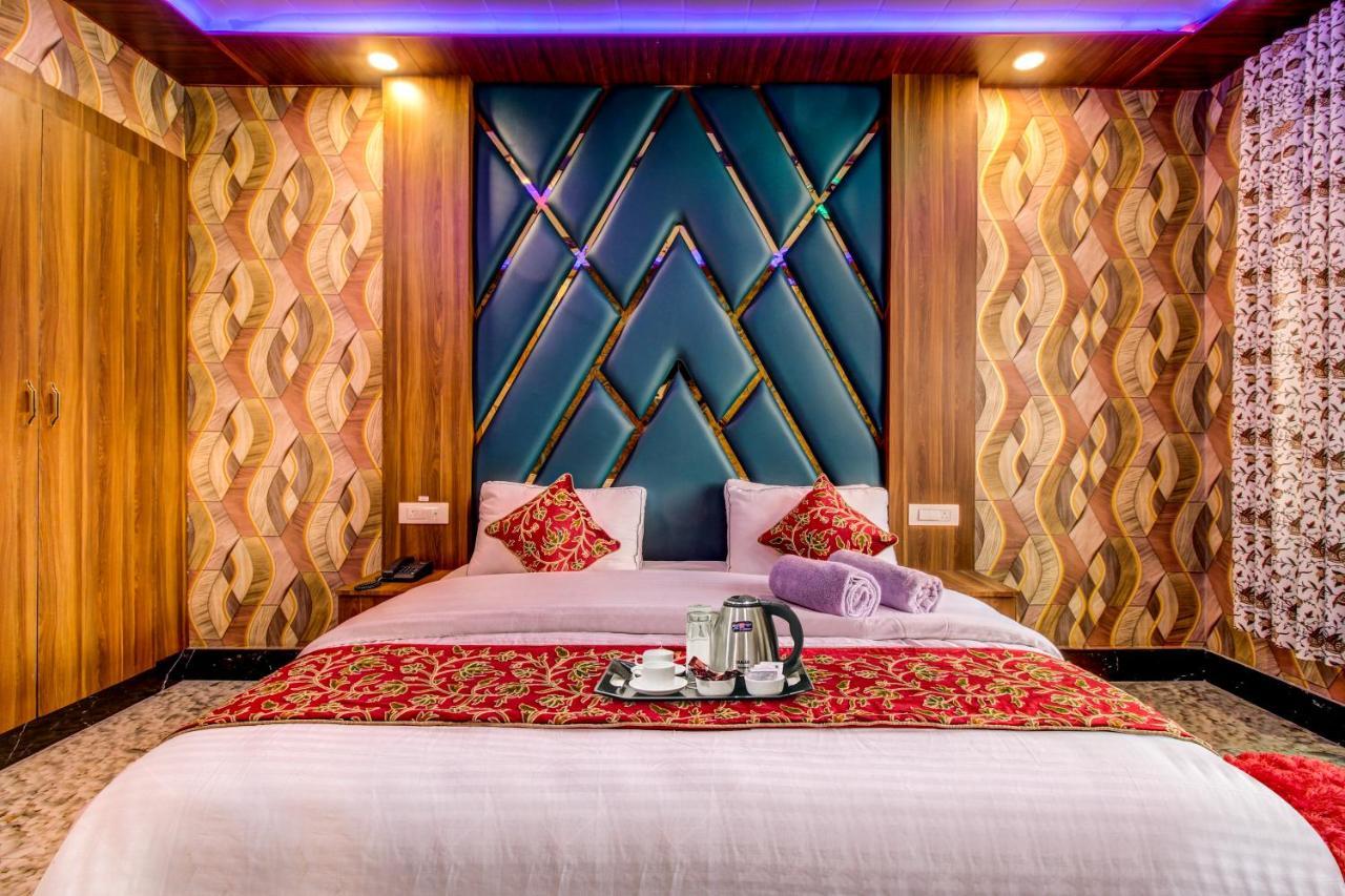 Hotel Royal Hameed Srīnagar Quarto foto
